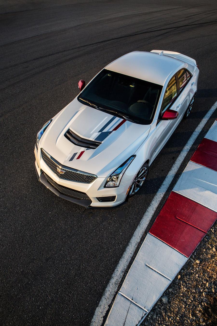  Cadillac ATS-V Championship Edition 2018 года  (фото 4 из 7)